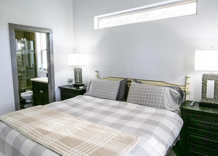 Wake Up To Elk & Golf Views At Eagles Nest *